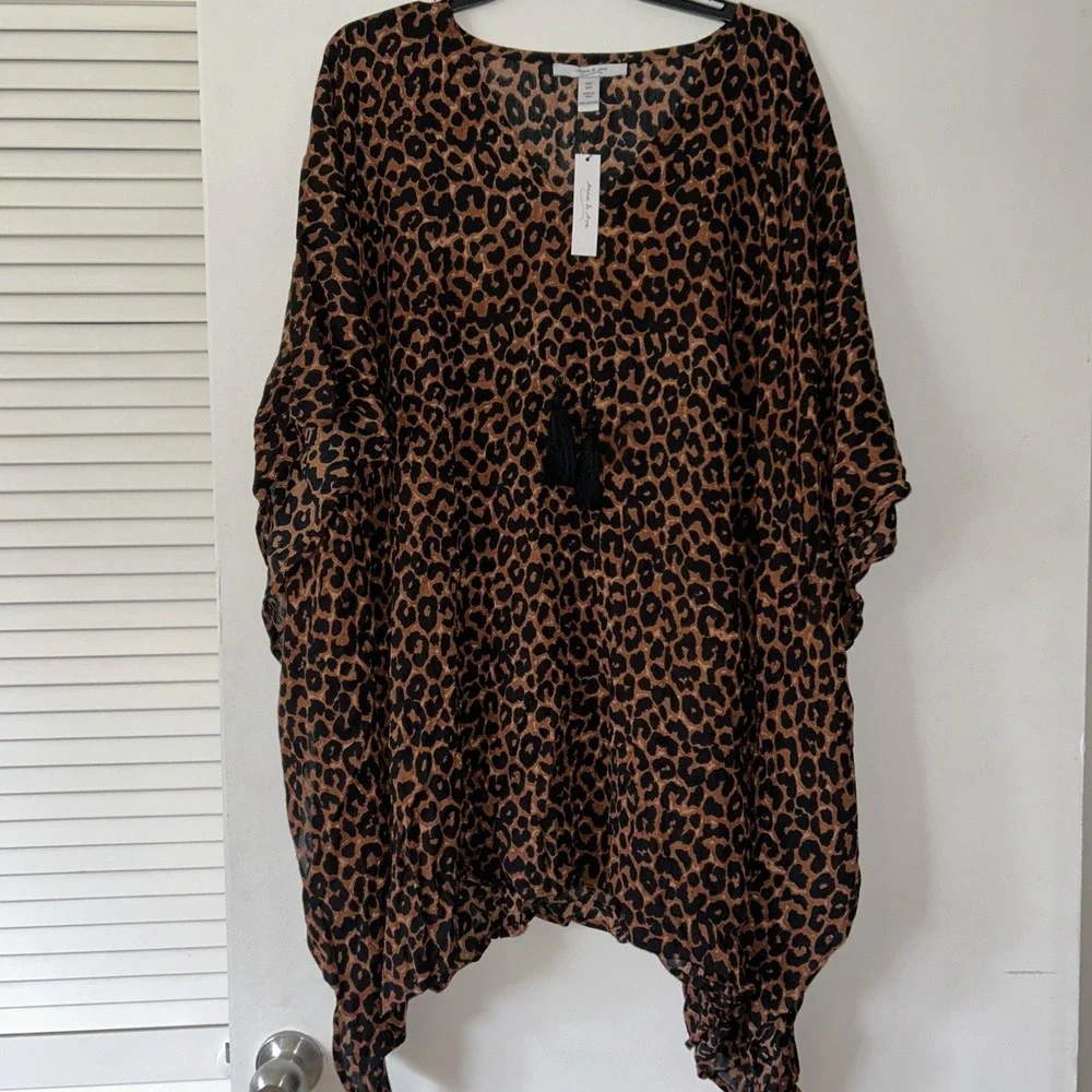 Anna & Ava Womens Leopard Print Kaftan Poncho Top V-Neck Tassel Brown Black O/S